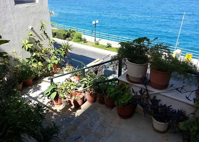 Angelos Hotel